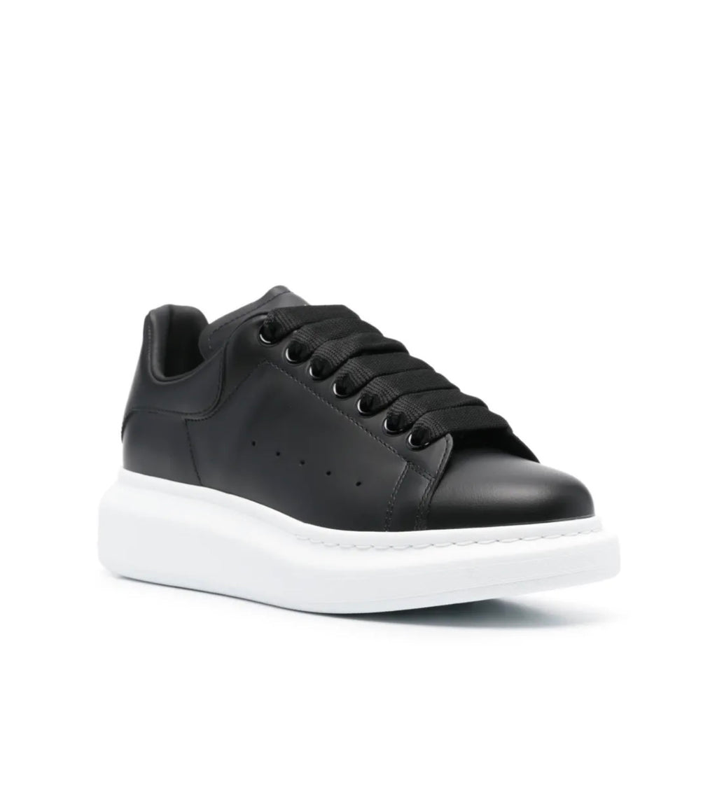 Alexander McQueen
tenis Oversized